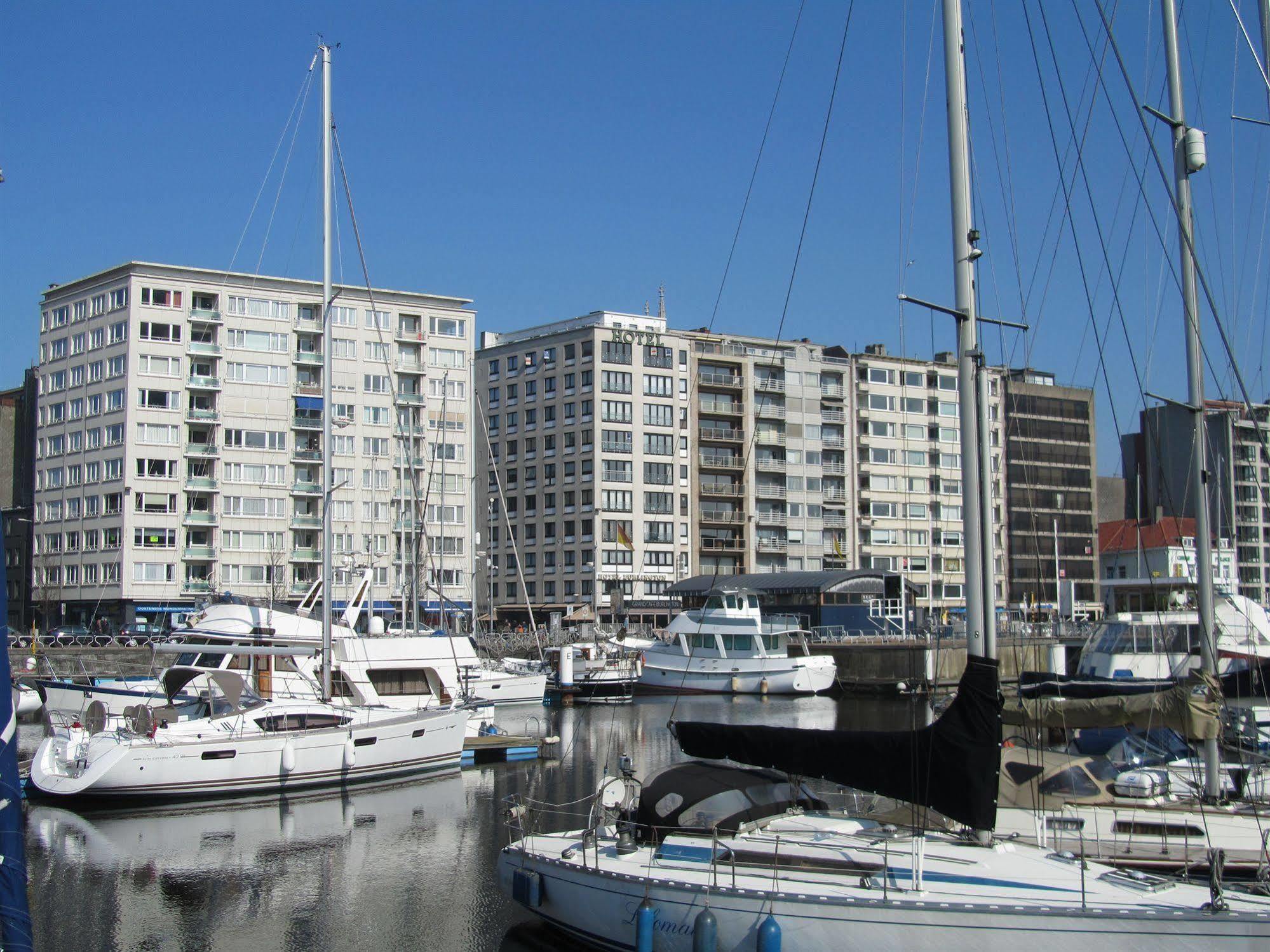 C-Hotels Burlington Oostende Bagian luar foto